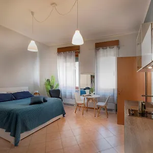 Gasthuis Italianflat - Rentroom Old Town - 200mt To Arena, Verona